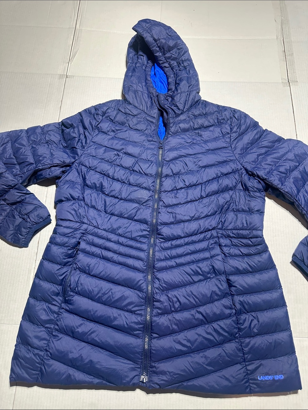 Lands' End girls Dark & light Blue Hooded Packable Puffer Coat zipper 2 pockets